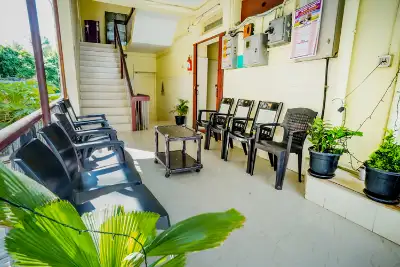 Entrance and lobby of S.N. Medical Center